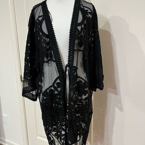 Umgee Black Floral Lace duster tunic top